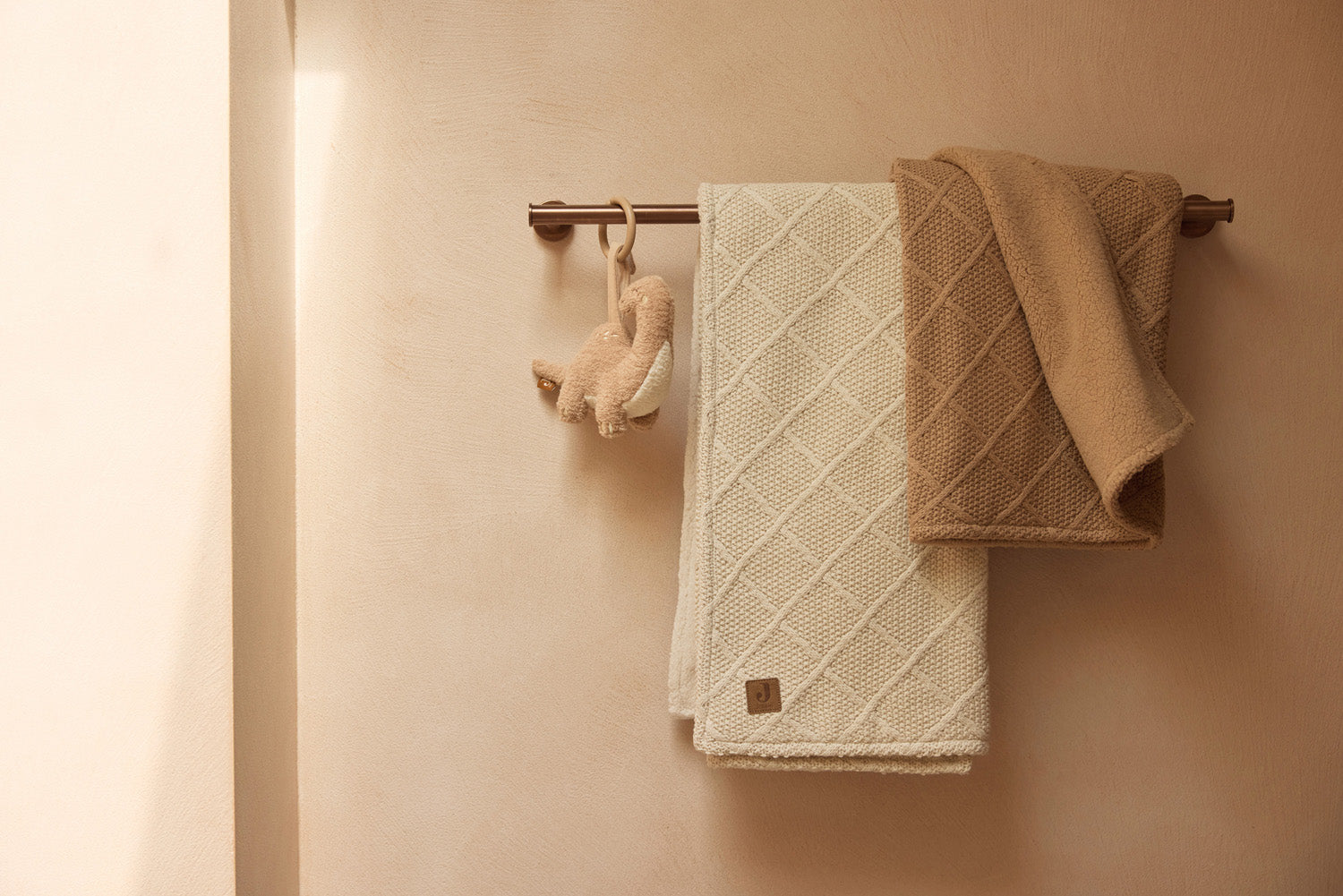 Personalisierte Babydecke mit Namen bestickt