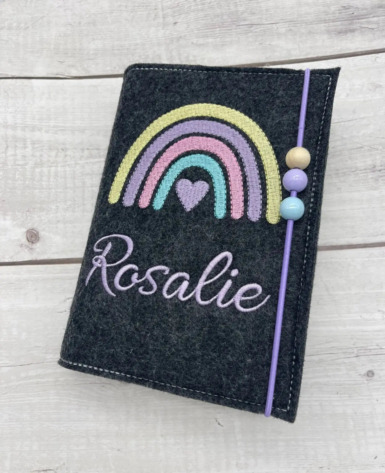 Gotteslobhülle bestickt mit Regenbogen Filz dunkelgrau meliert