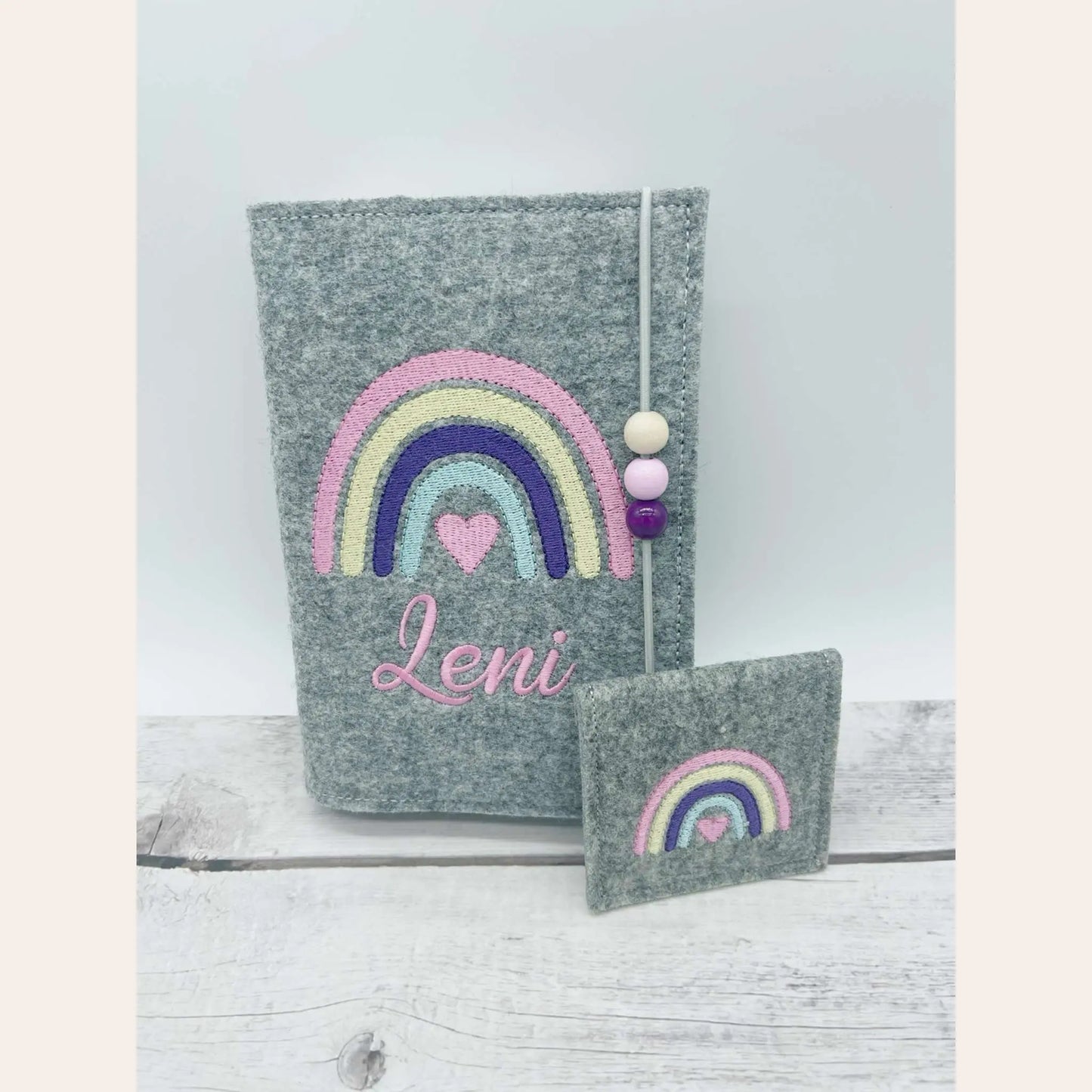 Gotteslobhülle Set mit Rosenkranztasche bestickt mit Name und Motiv Regenbogen 