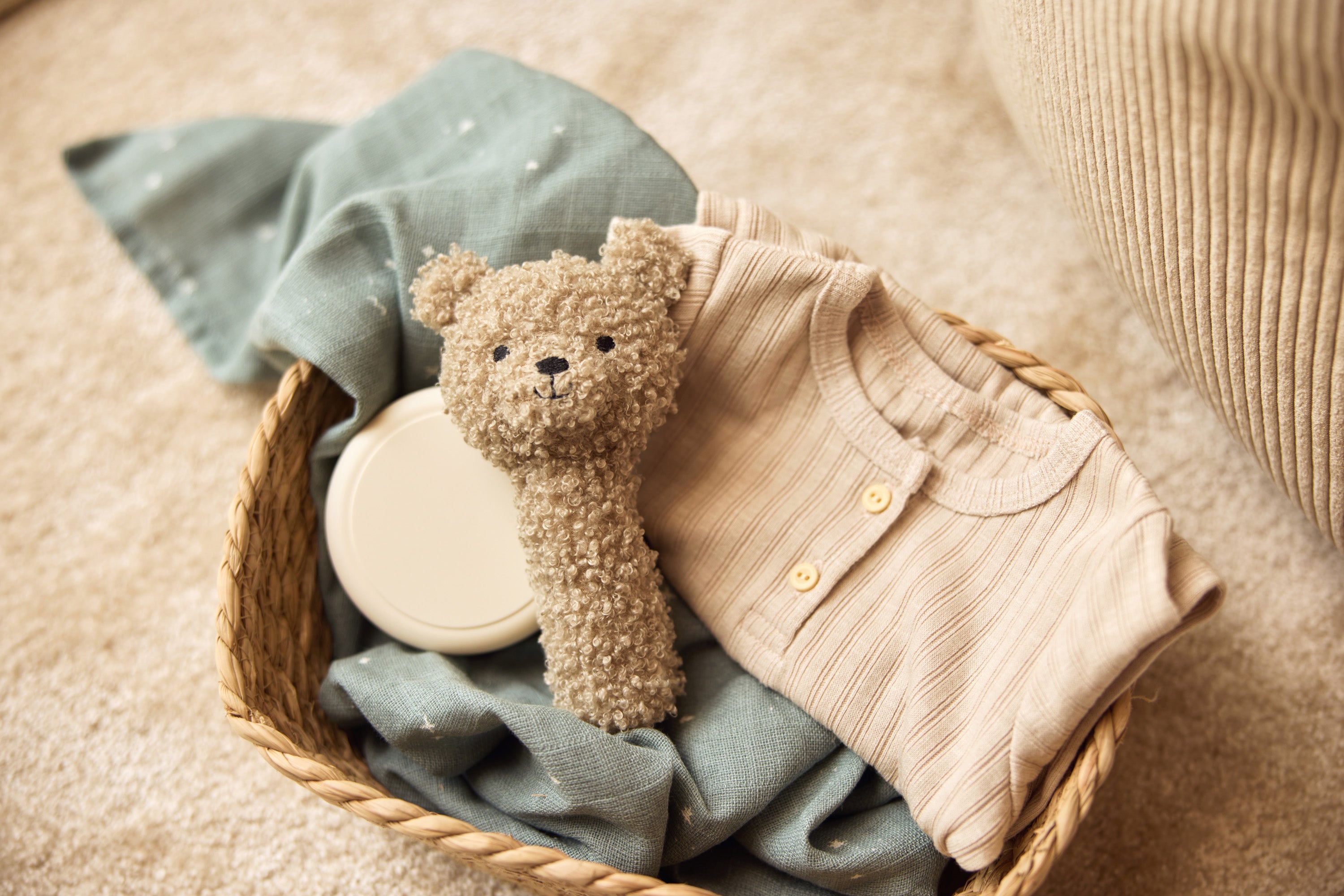 Personalisierte Babygeschenke mit Namen bestickt
