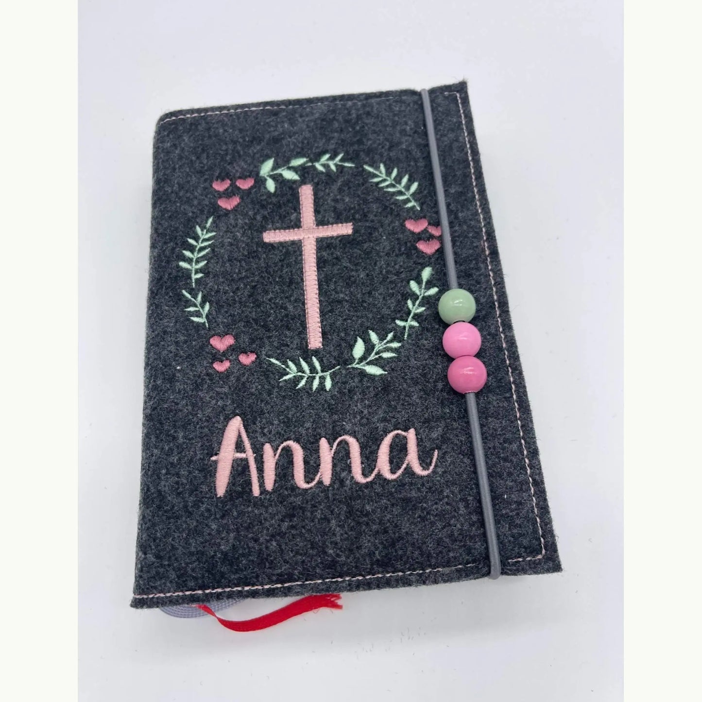 Gotteslobhülle Blumenkranz bestickt mit Namen