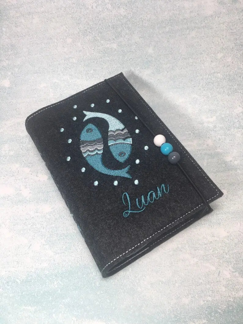 Gotteslobhülle Filz mit Fischmotive – personalisiert & bestickt Mein Shop