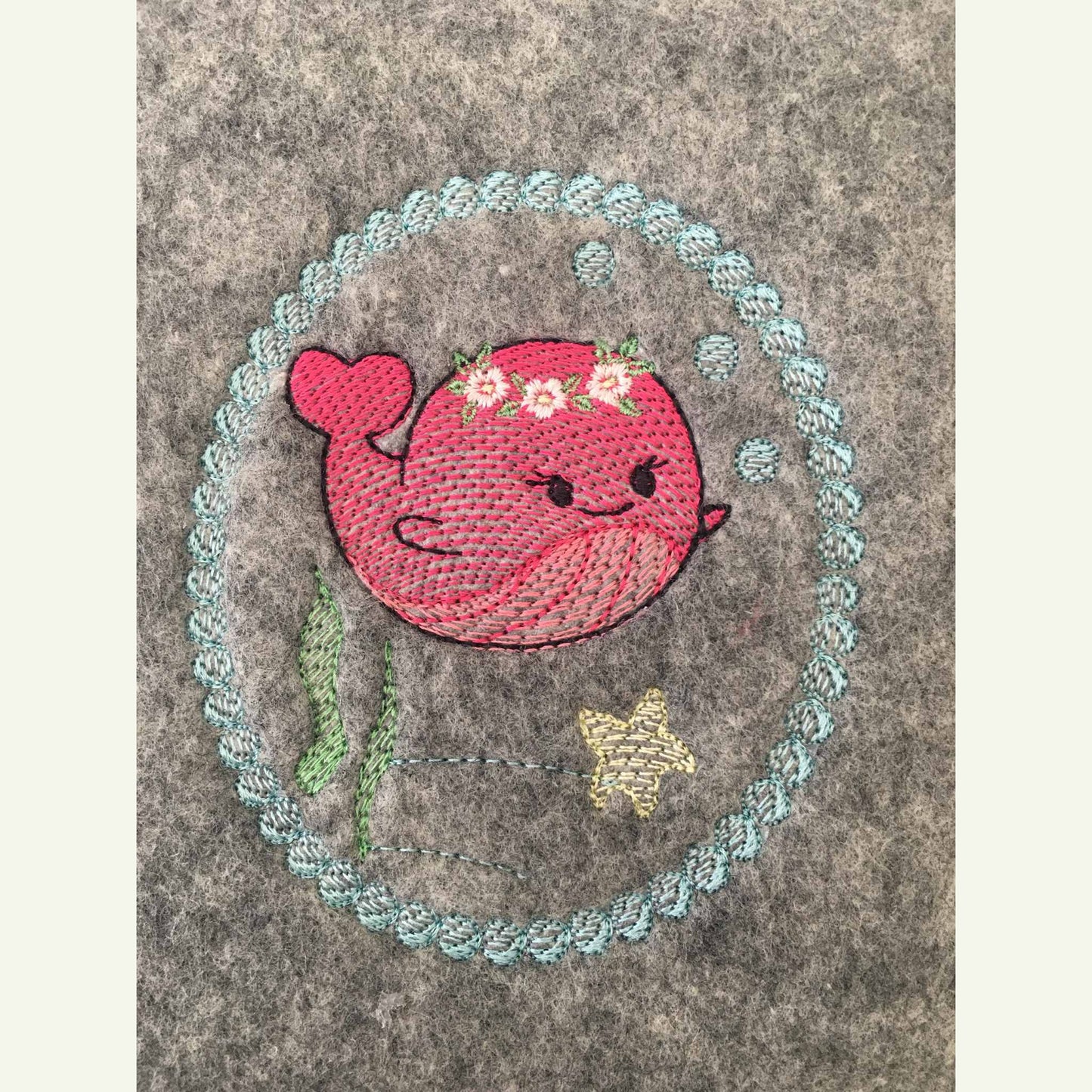 U-Hefthülle Filz personalisiert mit Tiermotiv | Geschenk Geburt & Taufe Mein Shop