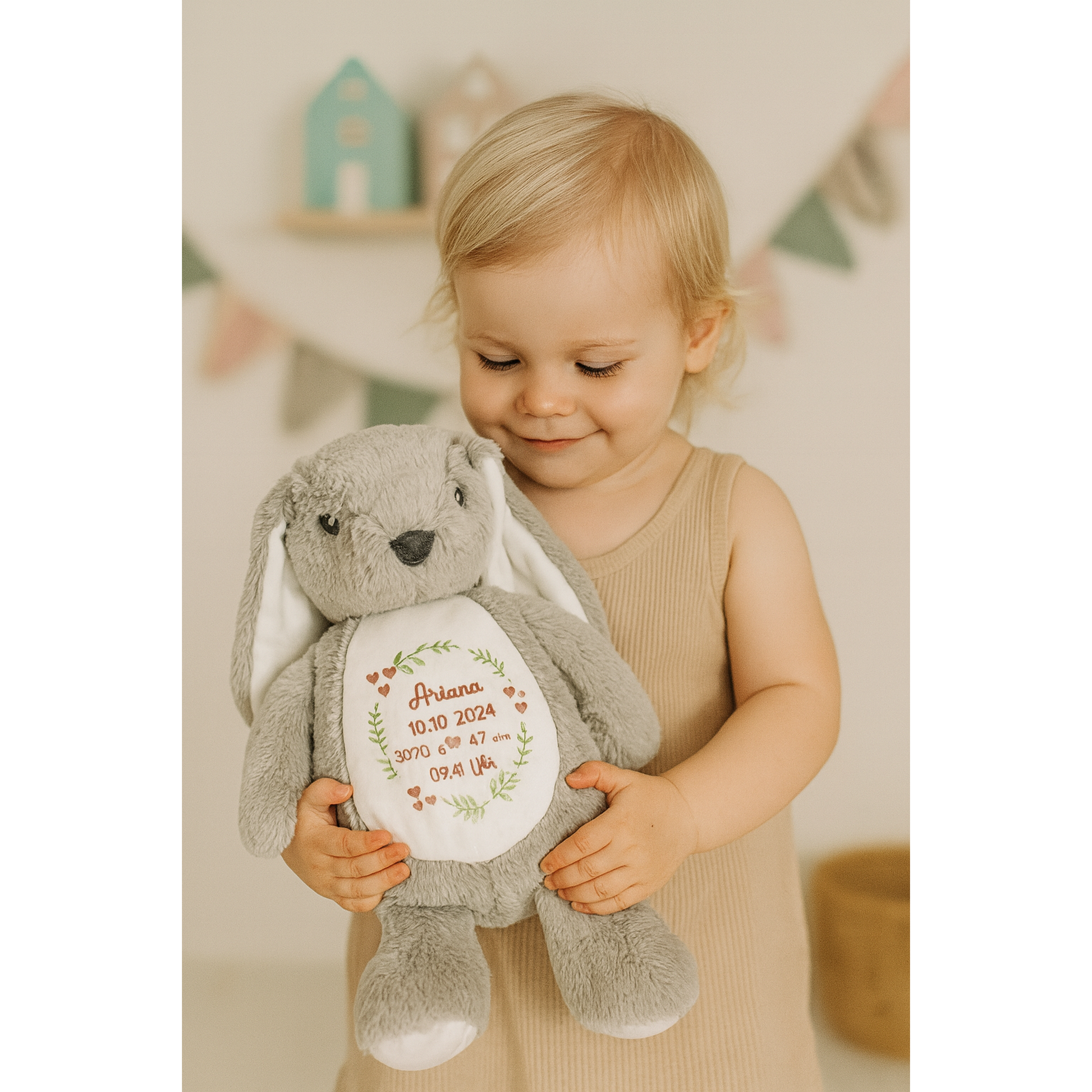 Babygeschenk Kuscheltier Hase personalisiert 