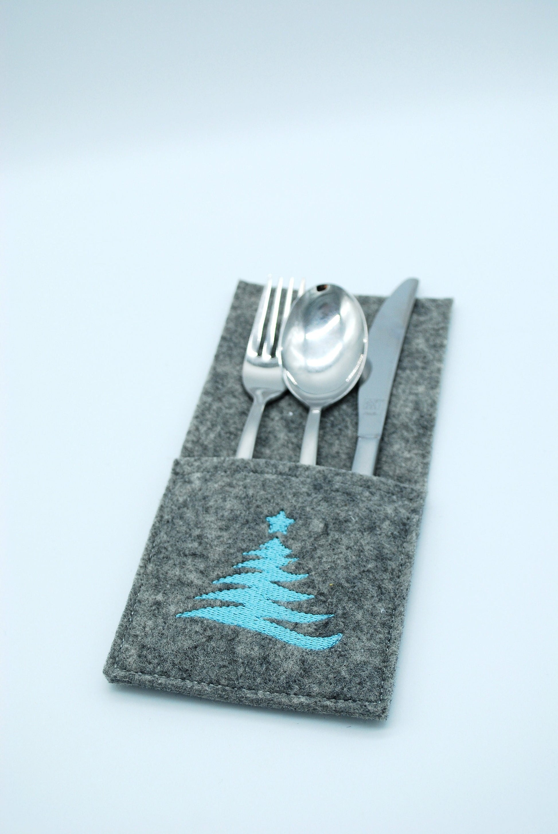 Bestecktasche aus Filz mit Weihnachtsmotiv – festliche Tischdekoration