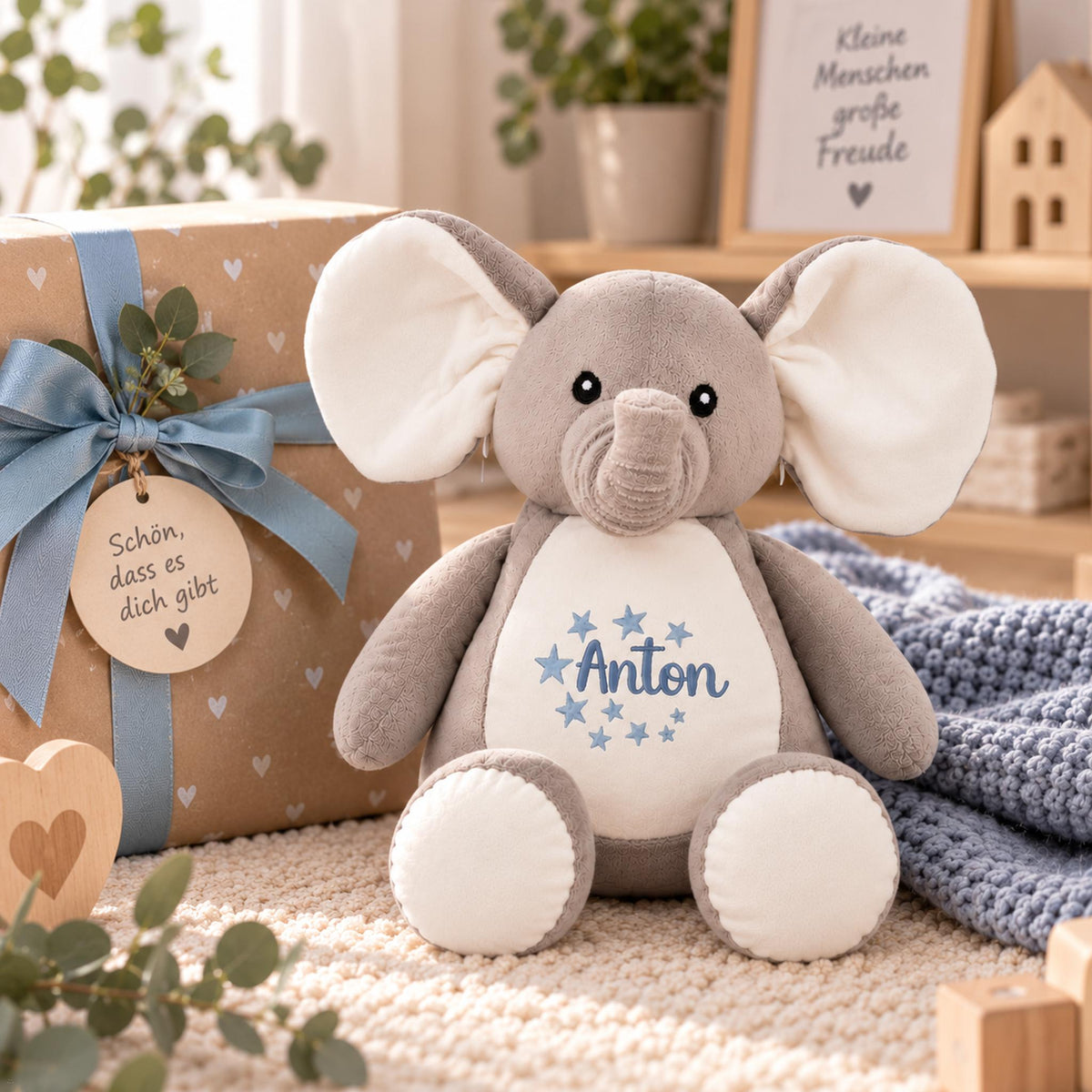 Personalisierter Kuscheltier Elefant mit Name Anton als Geschenk zur Geburt, Taufe oder zum Geburtstag